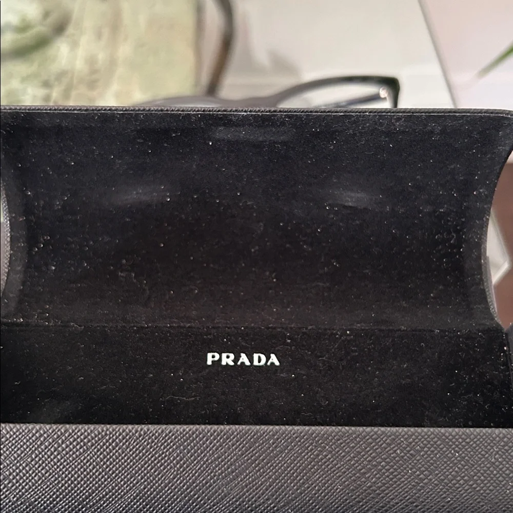 Prada Frames - Picture 7 of 7